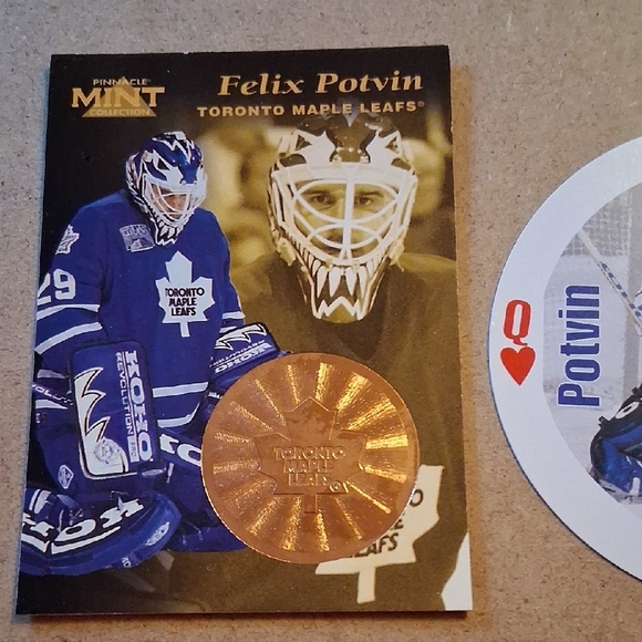 Felix Potvin Hockey Cards Set - Blue and White - Picture 7 of 10
